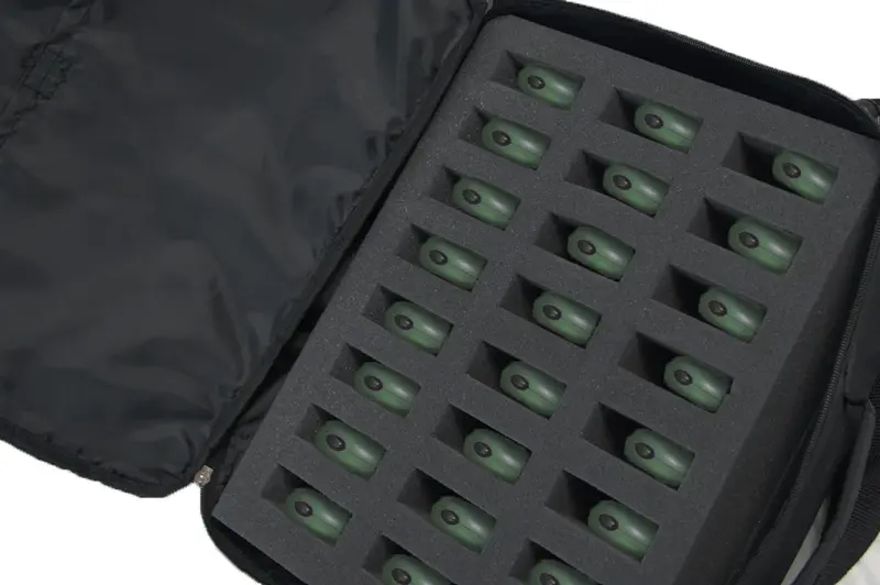Set di 24 cronometri con 60 memorie e borsa di trasporto